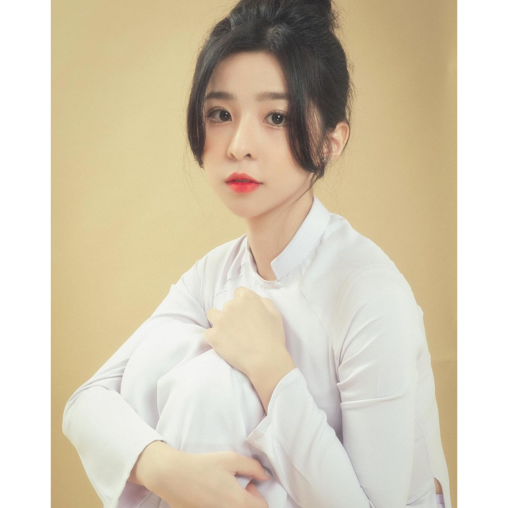 Áo dài học sinh cổ vuông hở, hotgirl - Trang Lily Áo Dài