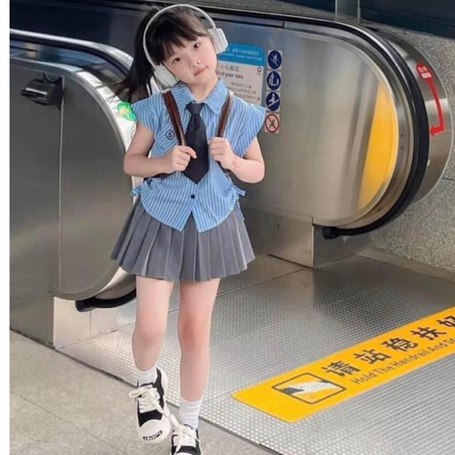 Bộ sành điệu cho bé gái