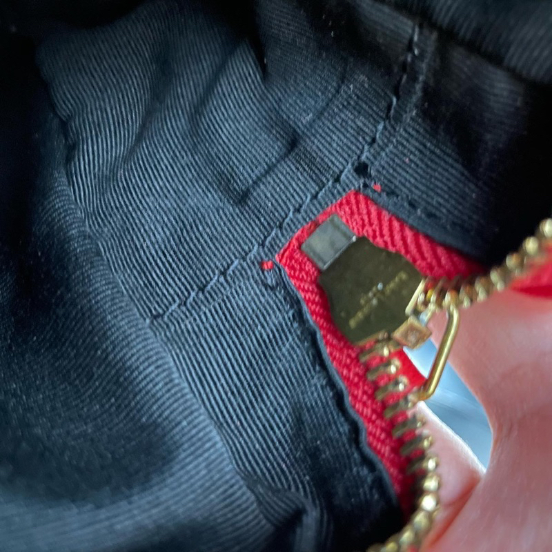 Túi Si Hiệu Y.SL Lou Camera