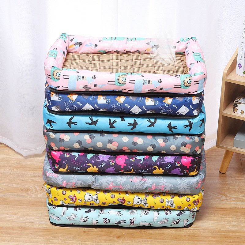 Đệm cho chó mèo kèm chiếu điều hòa – Ổ nằm mùa hè cho thú cưng hình chữ nhật nhiều màu sắc.