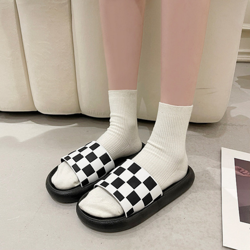 Dép bánh mì quai ngang nữ kẻ caro thời trang sành điệu nhựa bền nhẹ êm chân - 3Fashion 3245