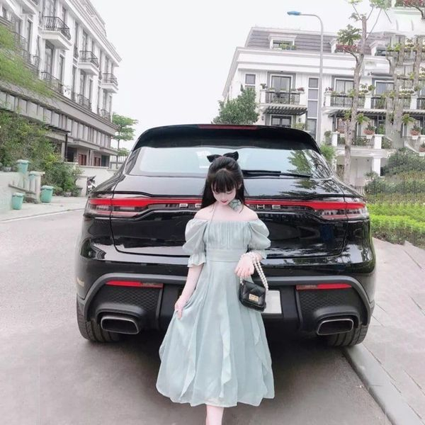 SIÊU RẺ- ĐẦM KÈM TAG CÀI HOA CAO CẤP SIÊU SANG