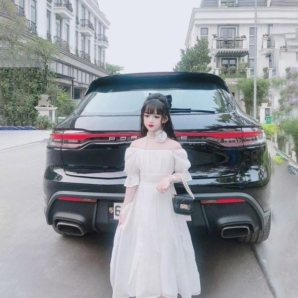 SIÊU RẺ- ĐẦM KÈM TAG CÀI HOA CAO CẤP SIÊU SANG