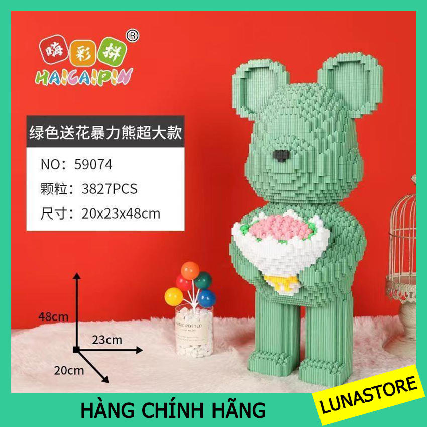 Mô hình lắp ráp Gấu Bearbrick ôm hoa, Đồ chơi xếp hình gấu ôm hoa tặng kèm búa Haicaipin và Xinz