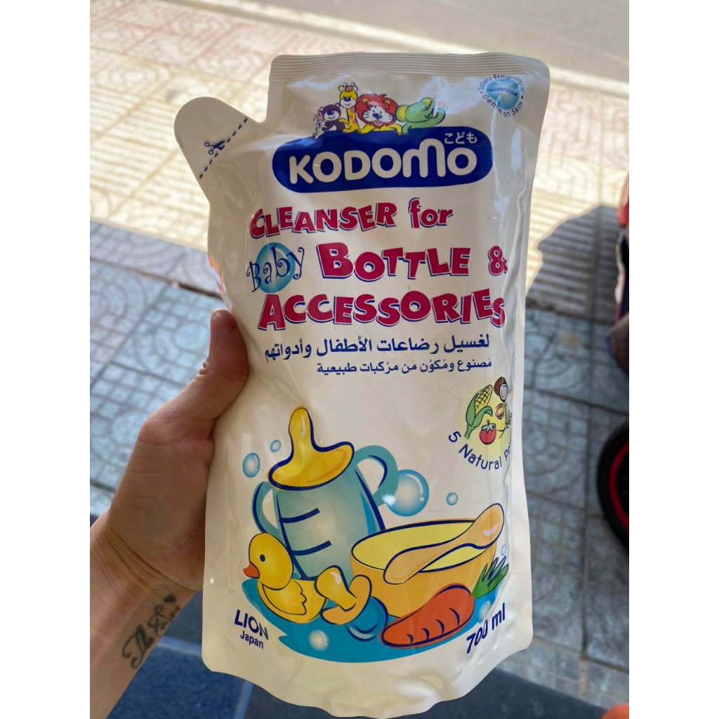 NƯỚC RỬA BÌNH SỮA VÀ RAU CỦ QUẢ KODOMO