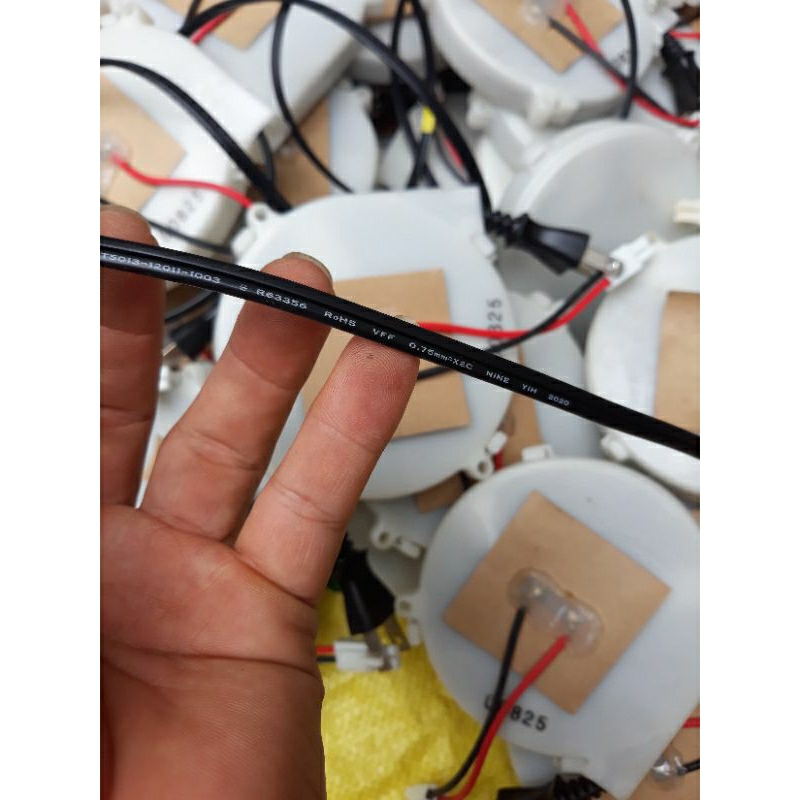 Nguồn dút japan phù hợp cho nhiều thiết bị  2x0.75mm dài 210cm