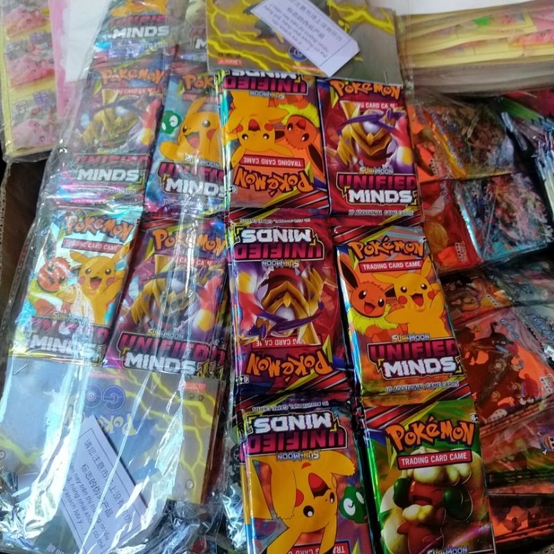 Dây 36 gói bài dokemon mỗi gói 7 lá có thẻ VIP