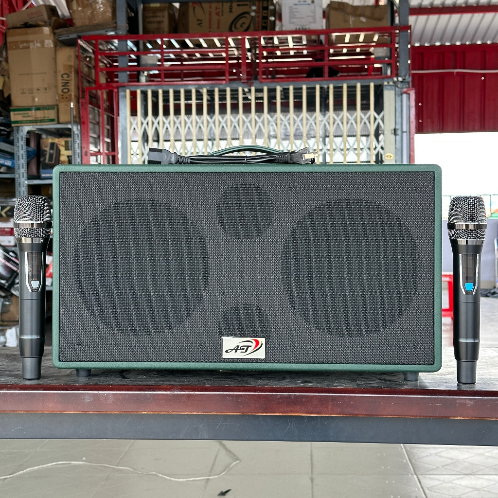 Loa karaoke xách tay AT T18 PRO di động công suất lớn 300w kèm 2 micro bass mạnh hút âm cực hay đủ echo reverb