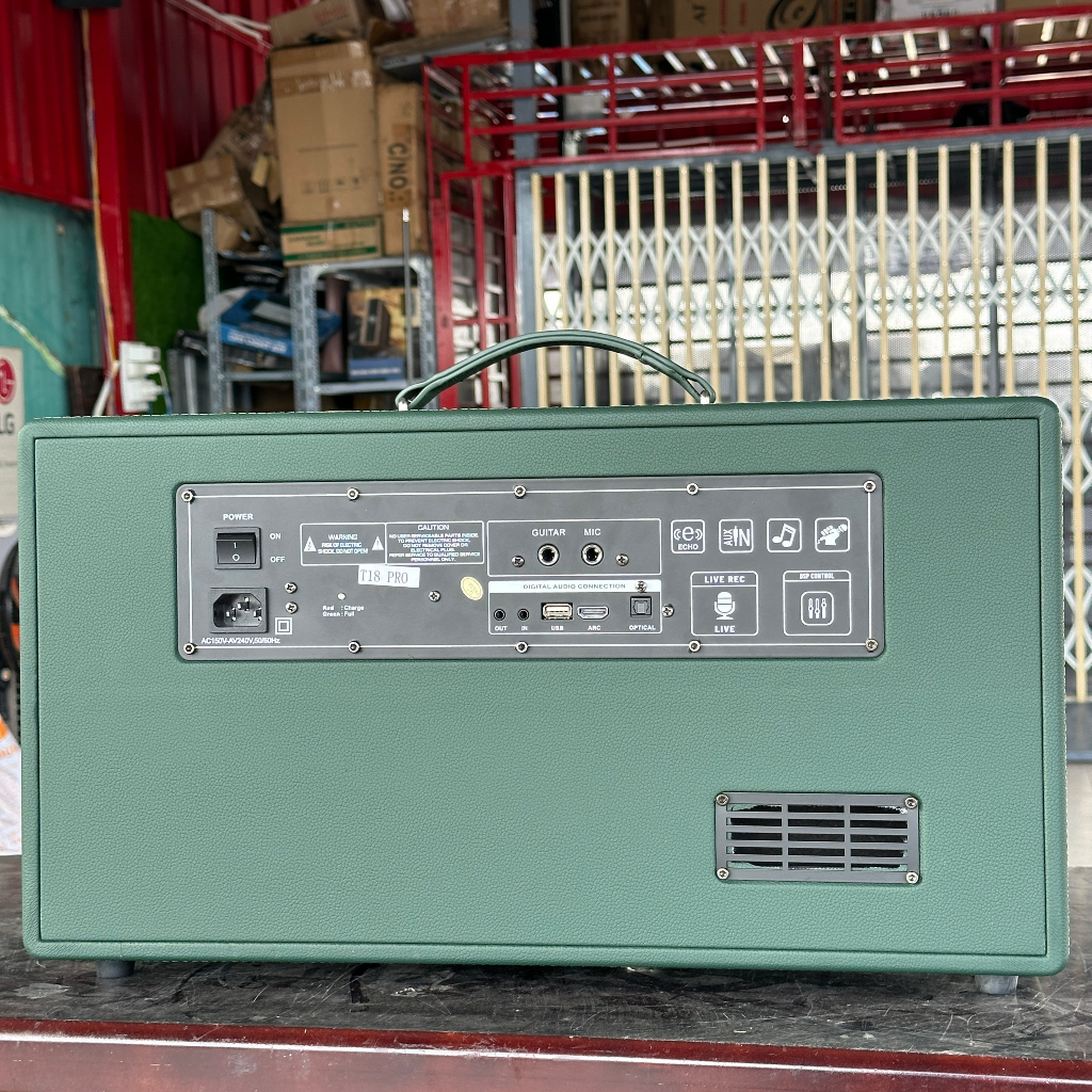 Loa karaoke xách tay AT T18 PRO di động công suất lớn 300w kèm 2 micro bass mạnh hút âm cực hay đủ echo reverb