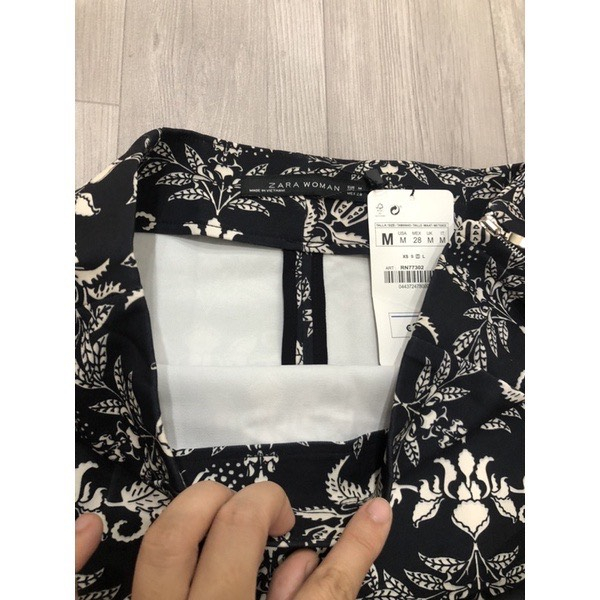 Chân váy zara bút chì dáng dài họa tiết sang trọng dư xịn