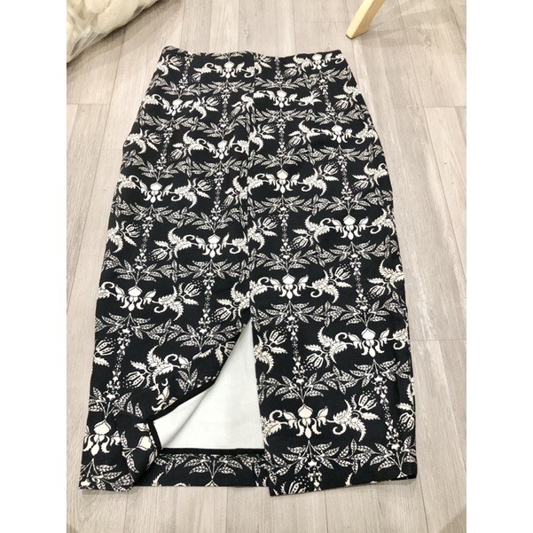 Chân váy zara bút chì dáng dài họa tiết sang trọng dư xịn