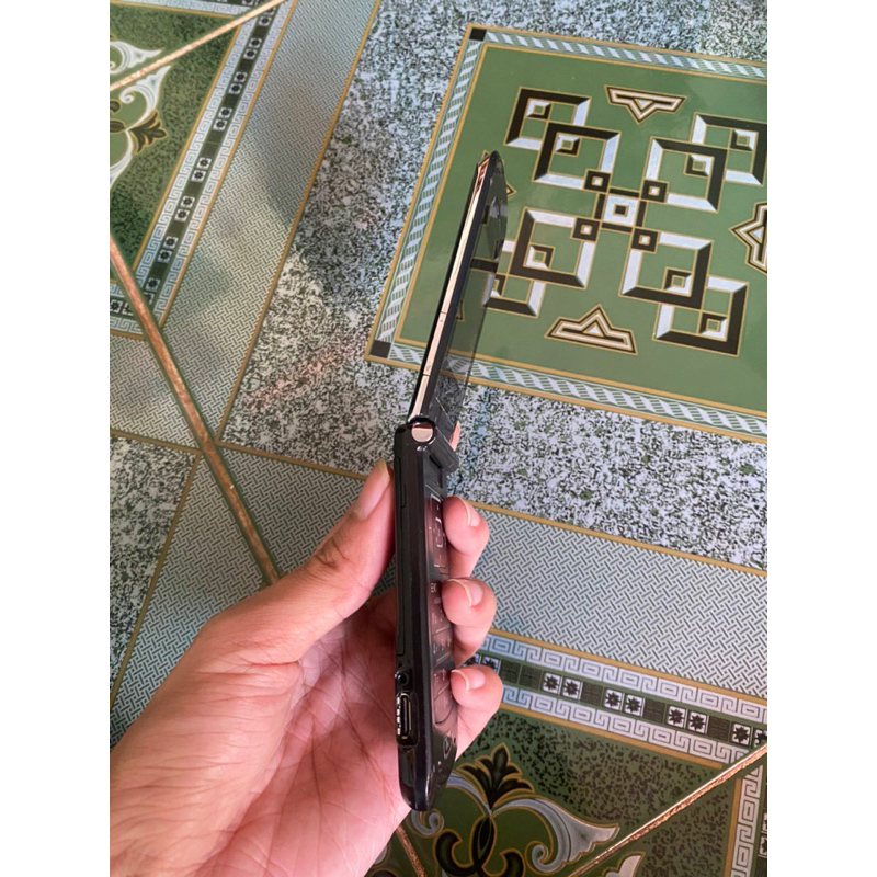 Xác điện thoại LG VX8600 nghe nhạc hay