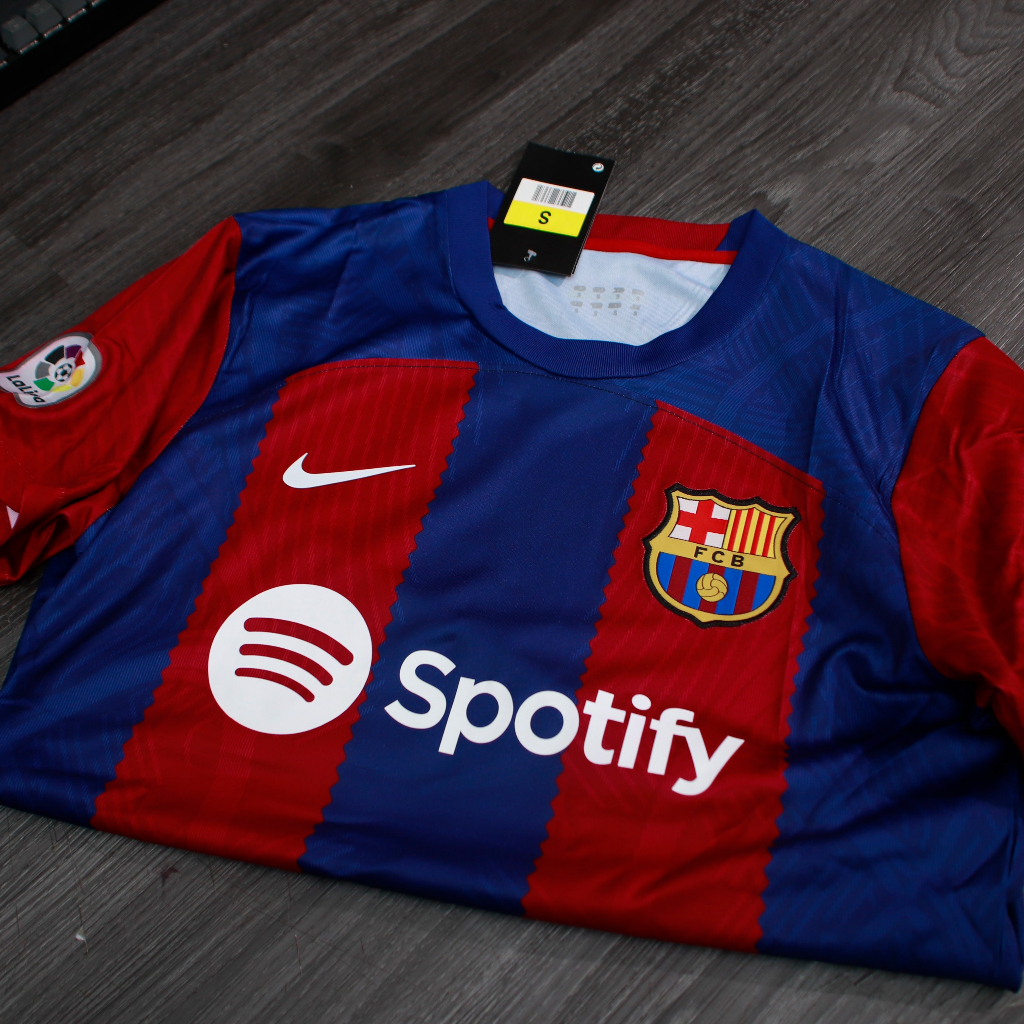 _Bộ Quần Áo Đá Banh Cao Cấp/ Freeship/ Bộ Quần Áo Đá Bóng CLB Barcelona/Barca sân nhà mùa 2021