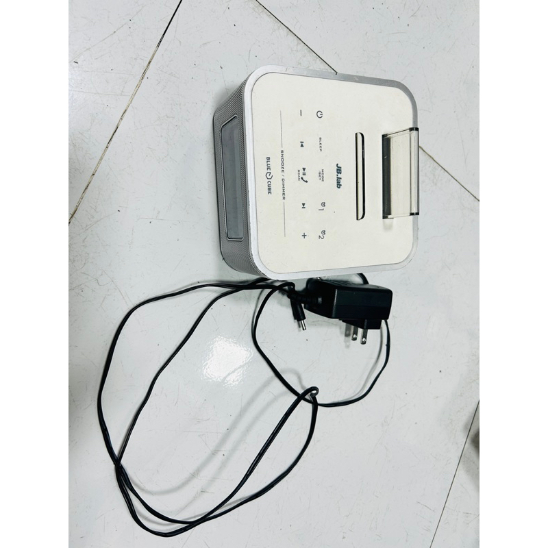 Loa Blue Cube BC100 bluetooth/ Đồng hồ báo thức/ sạc điện thoại/ cổng AUX / cổng USB chính hãng