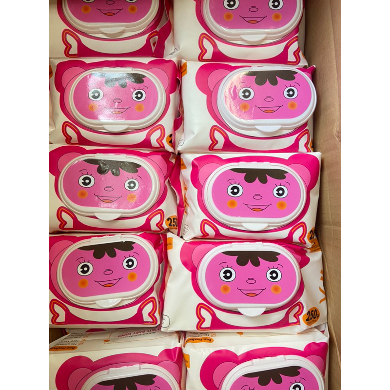 Khăn ướt cho bé Villa không mùi, khổ to, vải bi- Gói 250gr