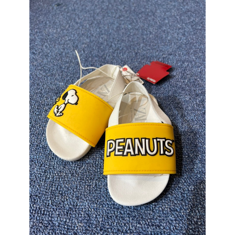 Dép có quai cho bé Peanuts auth size 20