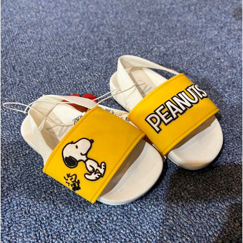 Dép có quai cho bé Peanuts auth size 20