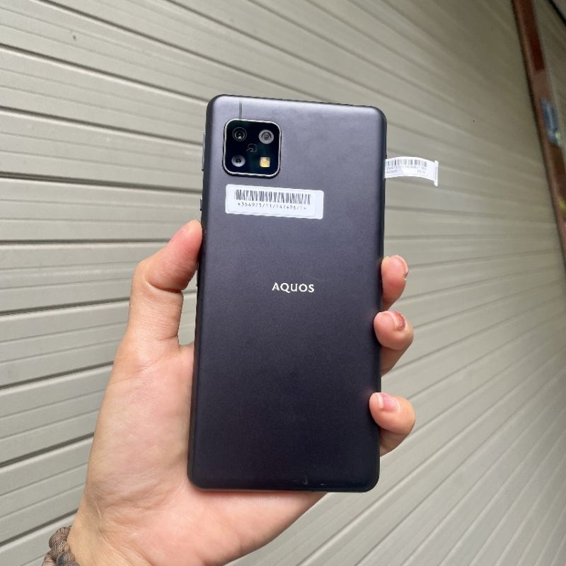 Điện thoại Nhật Sharp sense 5G ,màn 5.8inch, snap 690