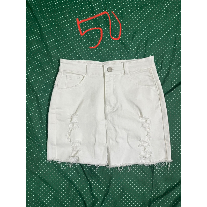 Pass yếm, váy, …