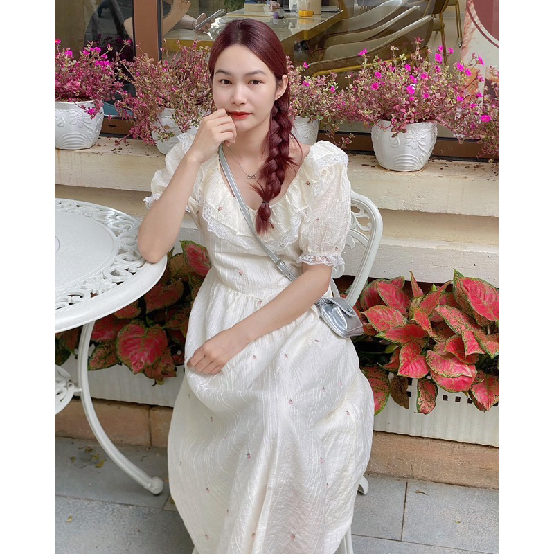 𝐀𝐧𝐭𝐡𝐞𝐚 𝐃𝐫𝐞𝐬𝐬 - Đầm cổ ren hoa nhí