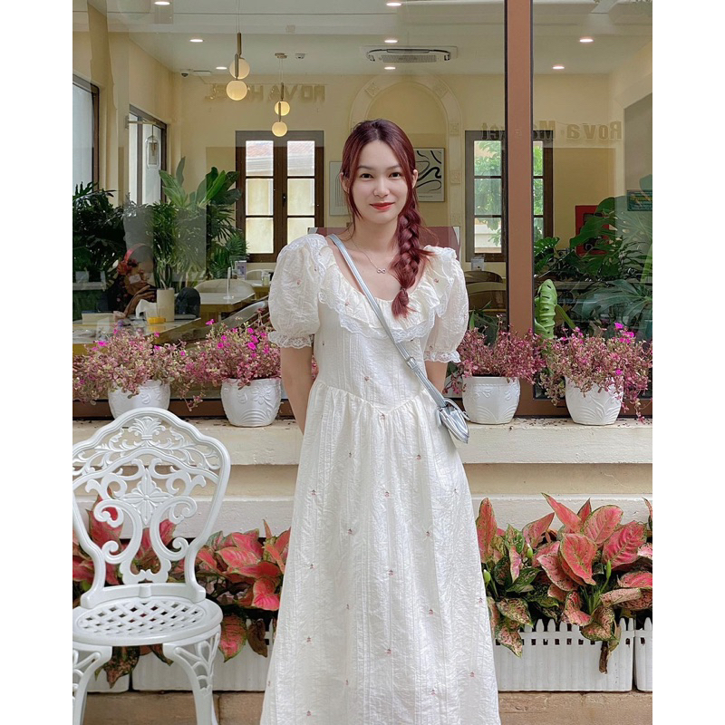 𝐀𝐧𝐭𝐡𝐞𝐚 𝐃𝐫𝐞𝐬𝐬 - Đầm cổ ren hoa nhí