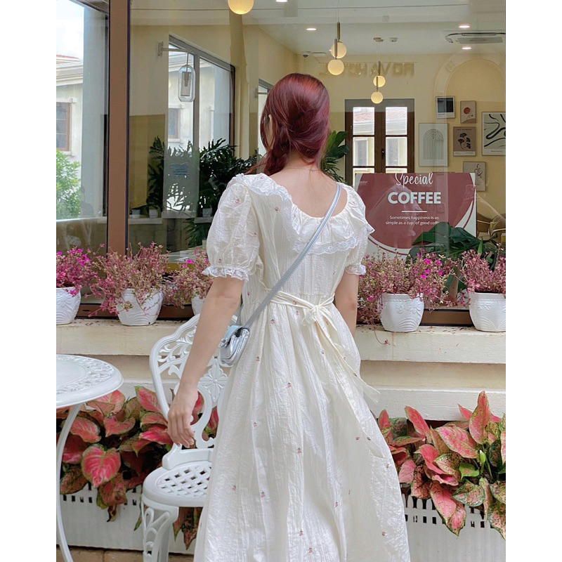 𝐀𝐧𝐭𝐡𝐞𝐚 𝐃𝐫𝐞𝐬𝐬 - Đầm cổ ren hoa nhí