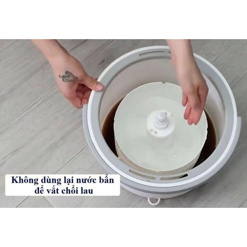 Bộ lau nhà tách nước K9 thùng lau nhựa pp 10L Cán inox dài 134cm miếng lau Microfiber 25cm