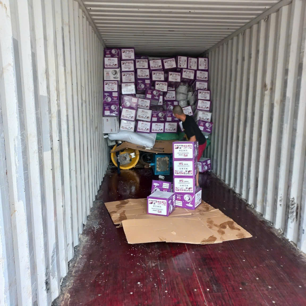 Bộ lau nhà tách nước K9 thùng lau nhựa pp 10L Cán inox dài 134cm miếng lau Microfiber 25cm