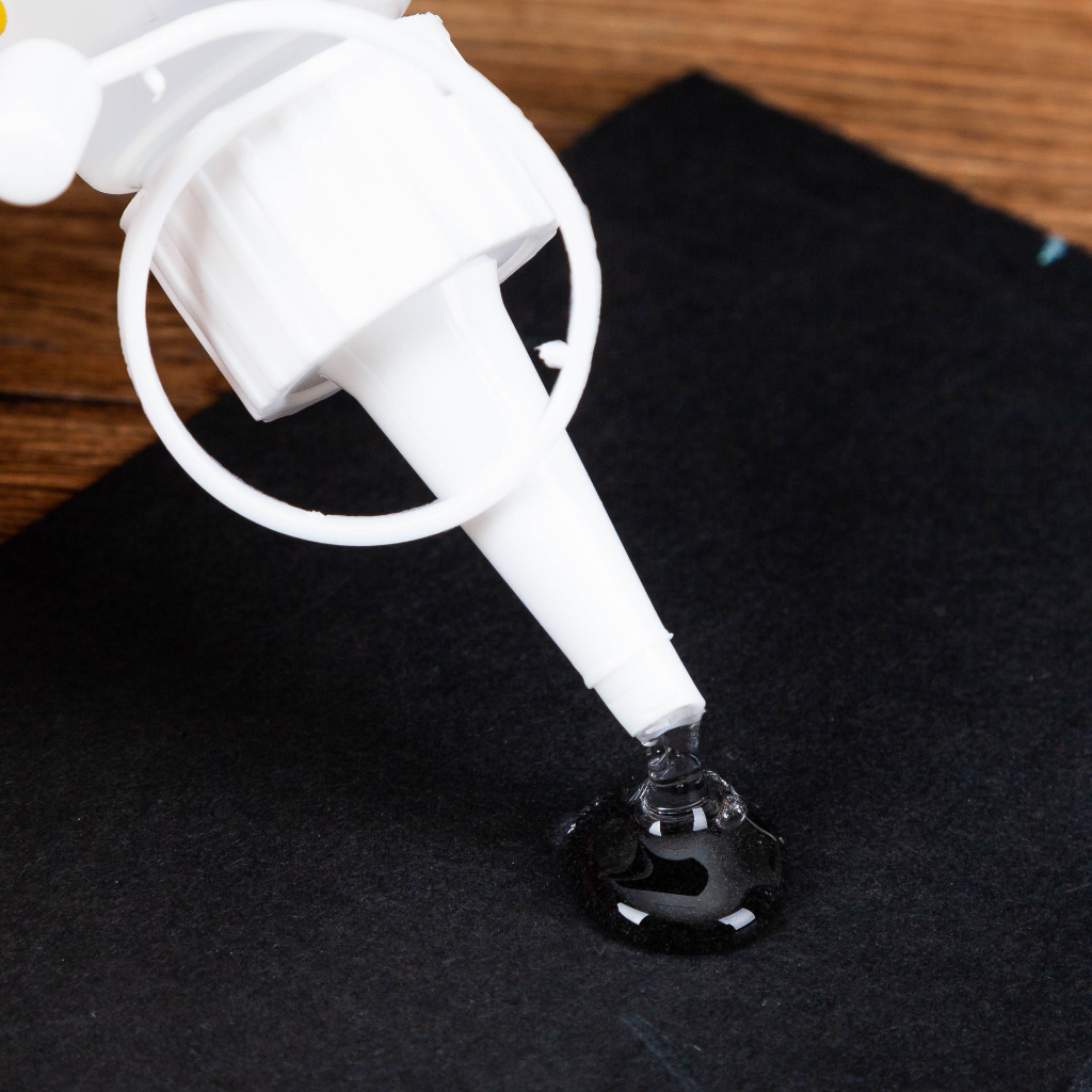 Keo dán vải, keo dán len 30ml chuyên dụng - 1 CUỘN LEN