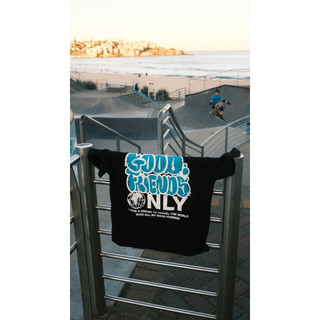GOOD FRIENDS ONLY tee