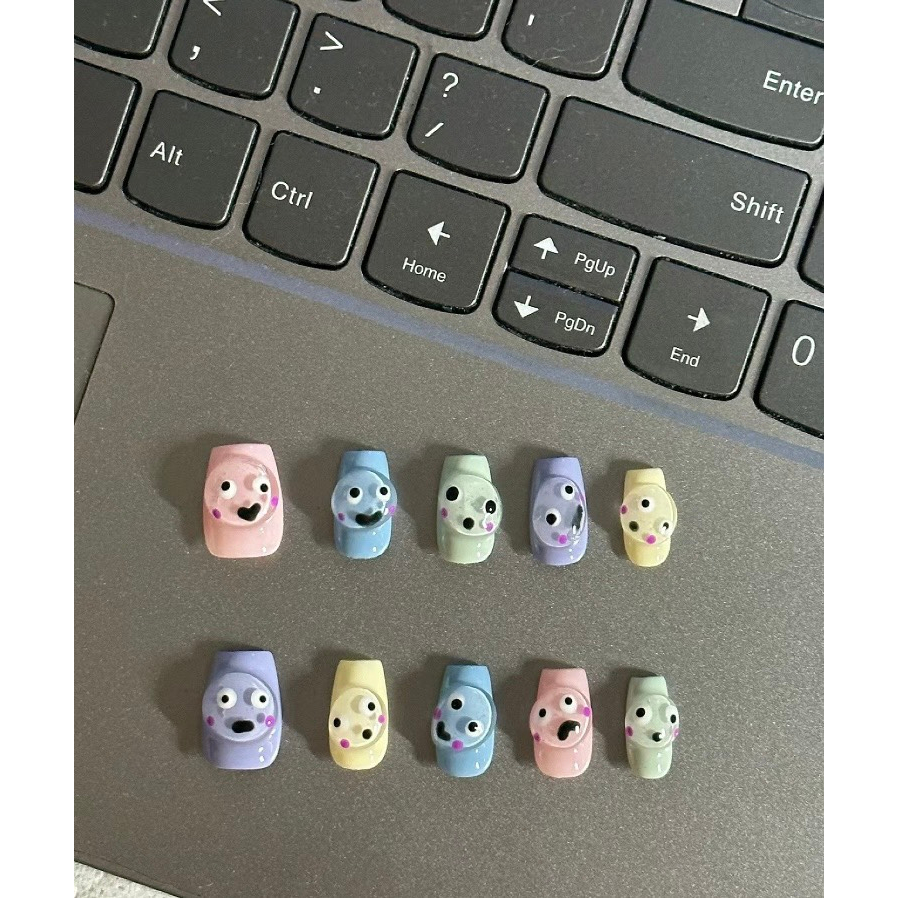 Nailbox trừu tượng dễ thương fom ngắn