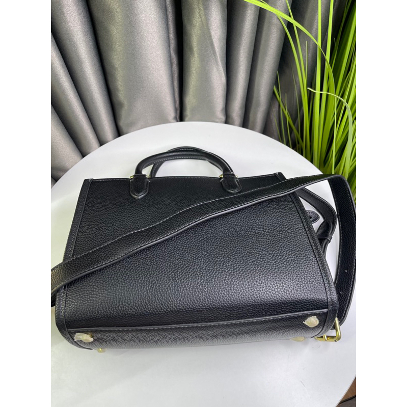 Túi xách nữ Brooke Carryall 28 CE732 - Túi Da thật dư xịn