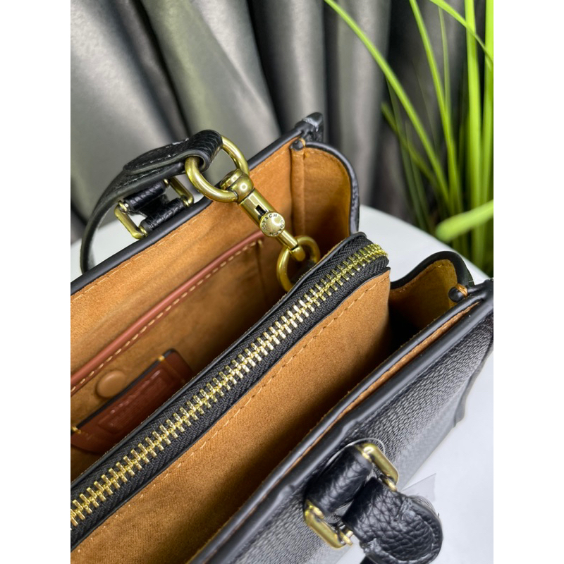 Túi xách nữ Brooke Carryall 28 CE732 - Túi Da thật dư xịn