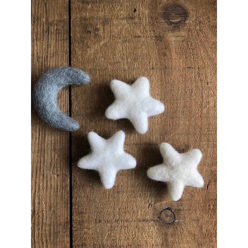 Mây, ngôi sao, trái tim , bong bóng len chọc