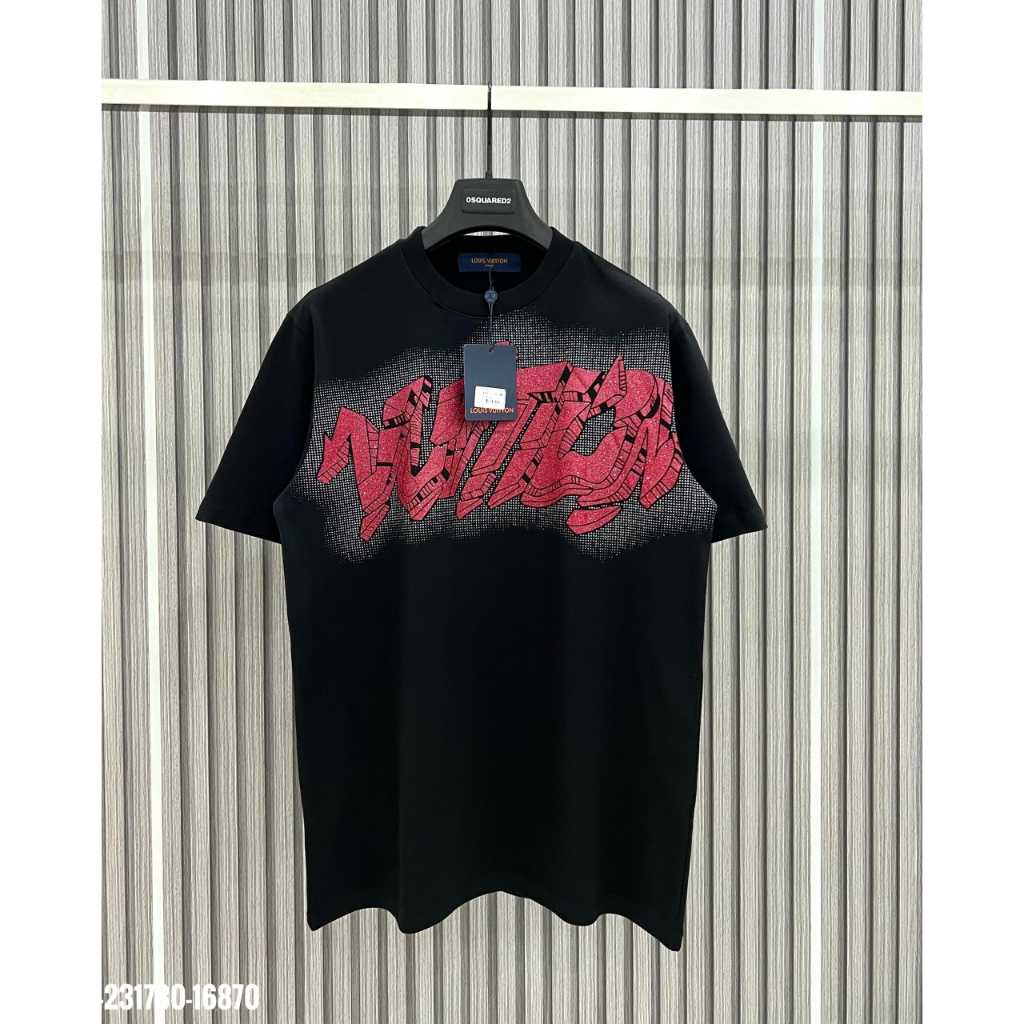 Áo LV Chữ kim Tuyến Đính Đá Trước Ngực, Chất cotton 100% mềm mịn không xù lông hot trend 2023