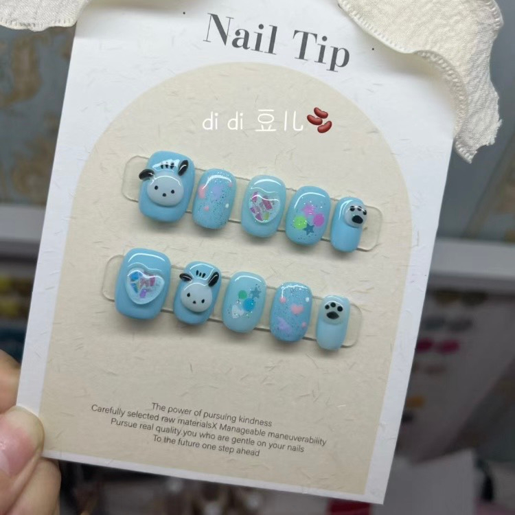 Nailbox trừu tượng dễ thương fom ngắn