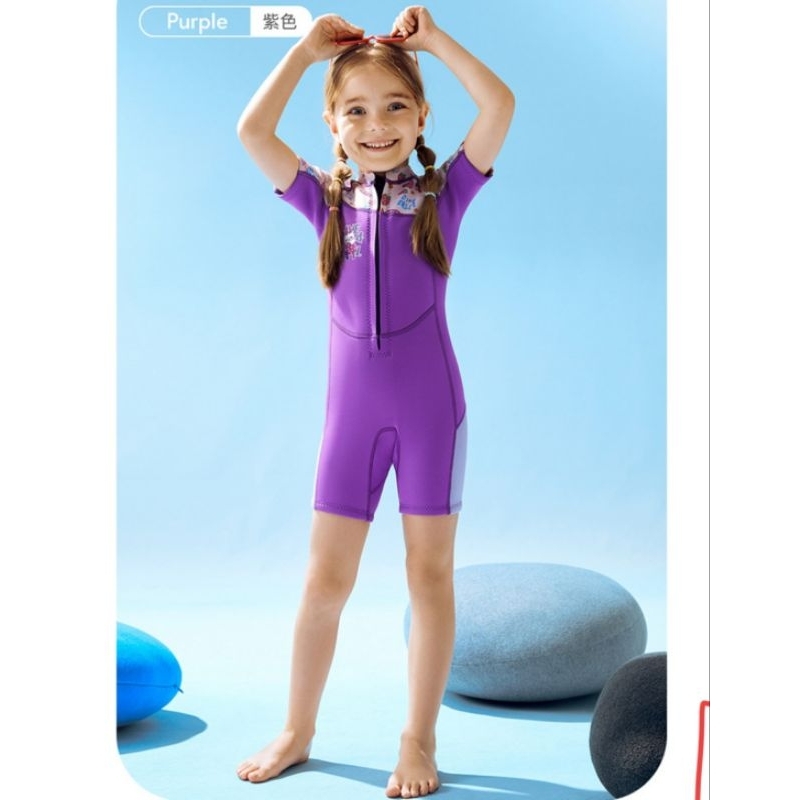 Đồ bơi giữ nhiệt dày 2.5mm ngắn dây kéo phía trước M153675K in hình thỏ dâu dễ thương