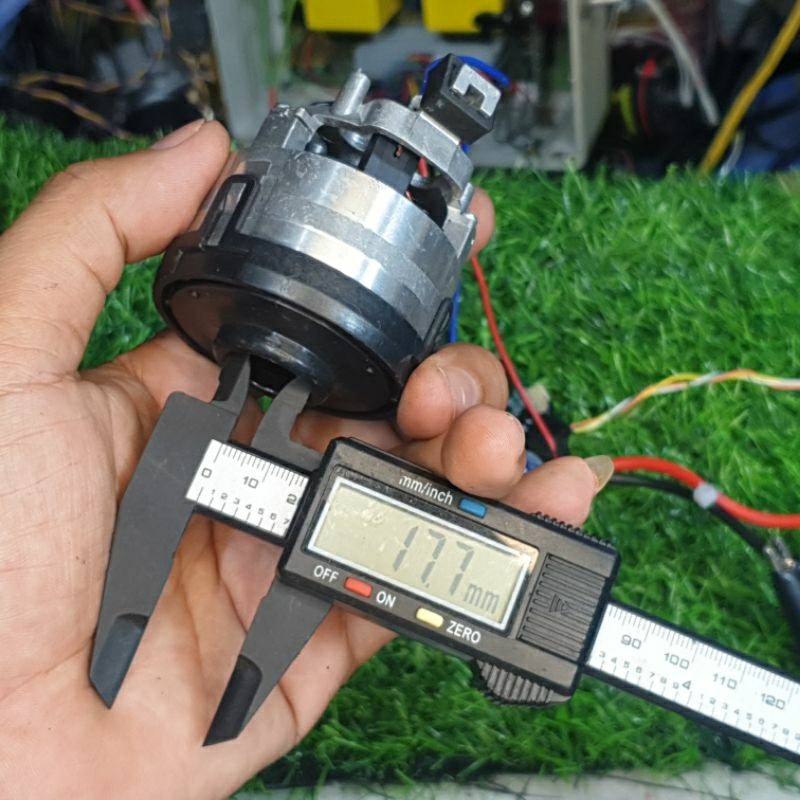 Motor máy hút bụi không than  Ni.dec R.yobi 18v 170w