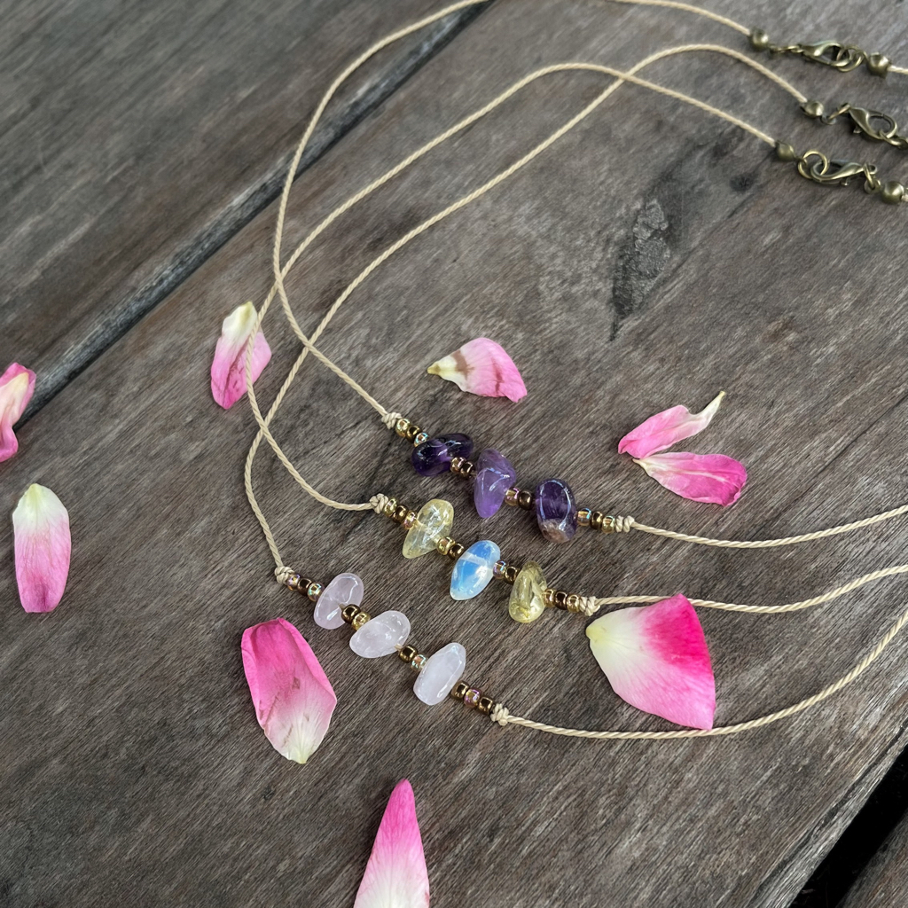 Dây chuyền cổ tinh thể Amethyst- Citrine & Opal- Rose Quarzt thô mix hạt cườm