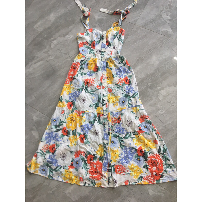 Đầm URBAN OUTFITTERS  vải linen size Xs, S