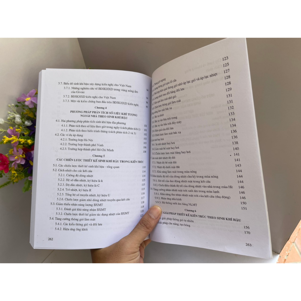 Sách_ Kiến trúc sinh khí hậu - Thiết kế sinh khí hậu trong kiến trúc Việt Nam- NXB Xây Dựng