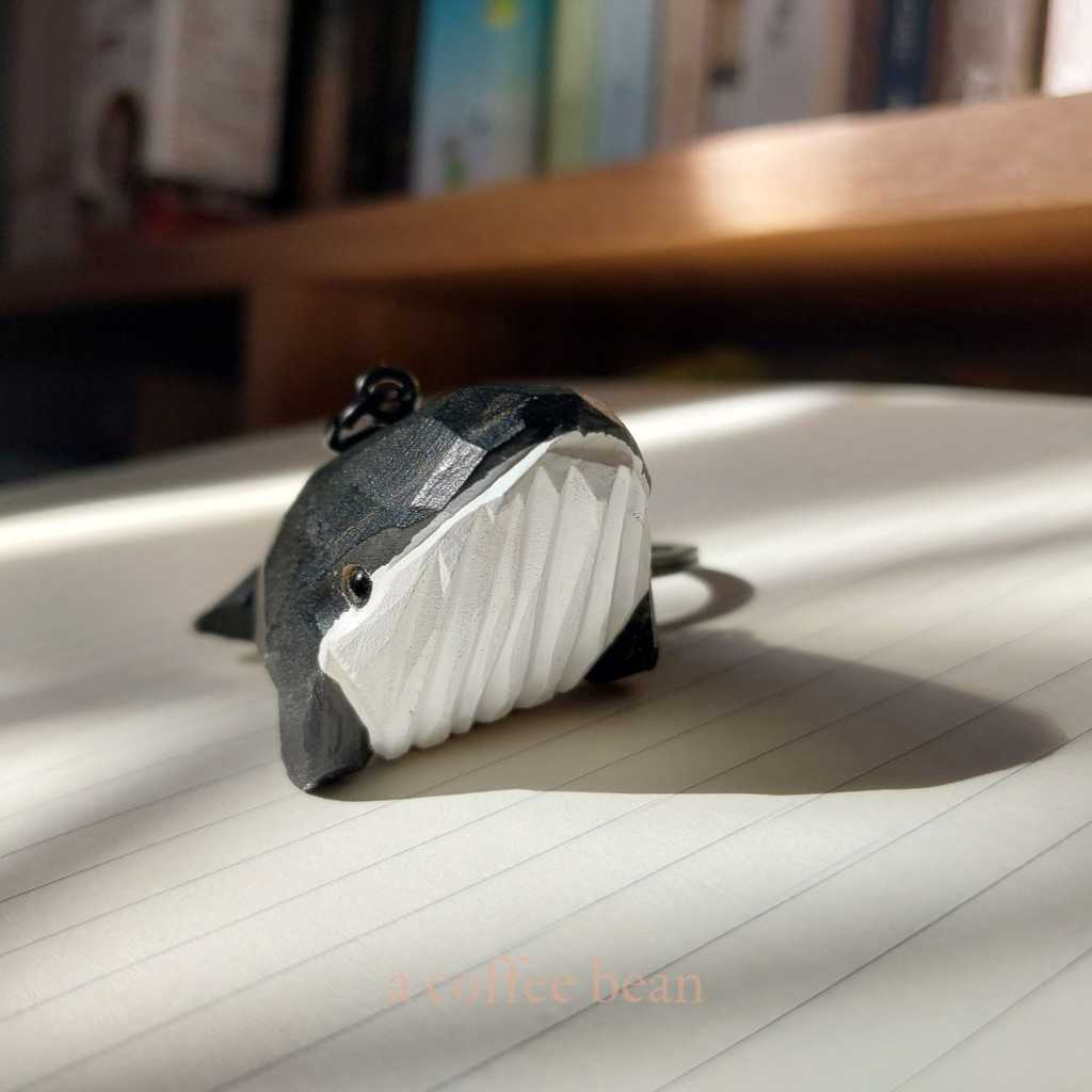 Móc khóa gỗ thủ công cá voi tàu bay siêu cấp cute tặng bạn bè người yêu