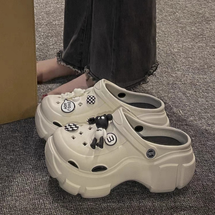 Dép sục đế dày dép cross sục bánh mì nữ đế độn siêu nhẹ tặng kèm STICKER SỤC GẤU NGUYÊN CON CAO 8CM