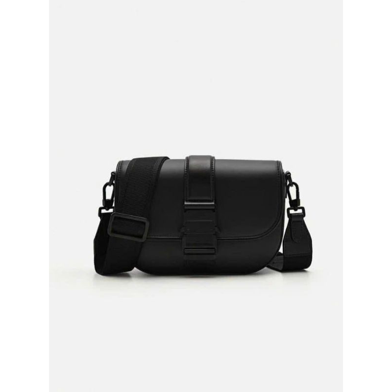 Túi nam Pedr đeo chéo da cao cấp dáng bầu lạ mắt sành điệu