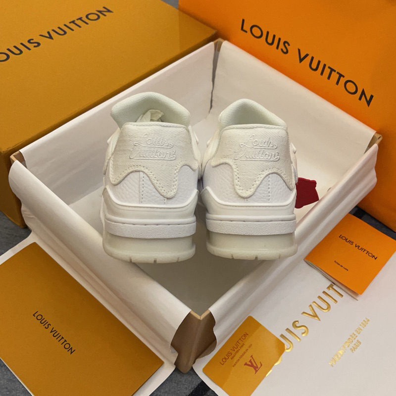 GIÀY L’V TRẮNG DA CANV’AS LAI AU SC