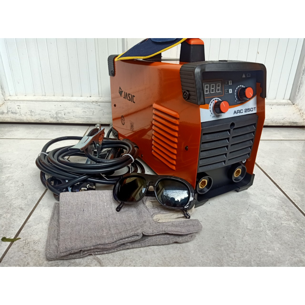 Máy hàn jasic 250T ba bo 8 tụ 24 sò hàn kéo que 4.0 bảo hành 12 tháng