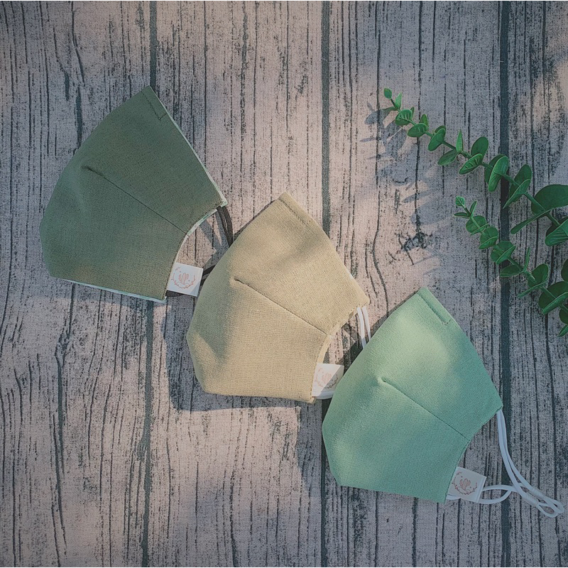 Khẩu trang form 3D chống dính son và chống nắng, vải linen trơn tone xanh lá