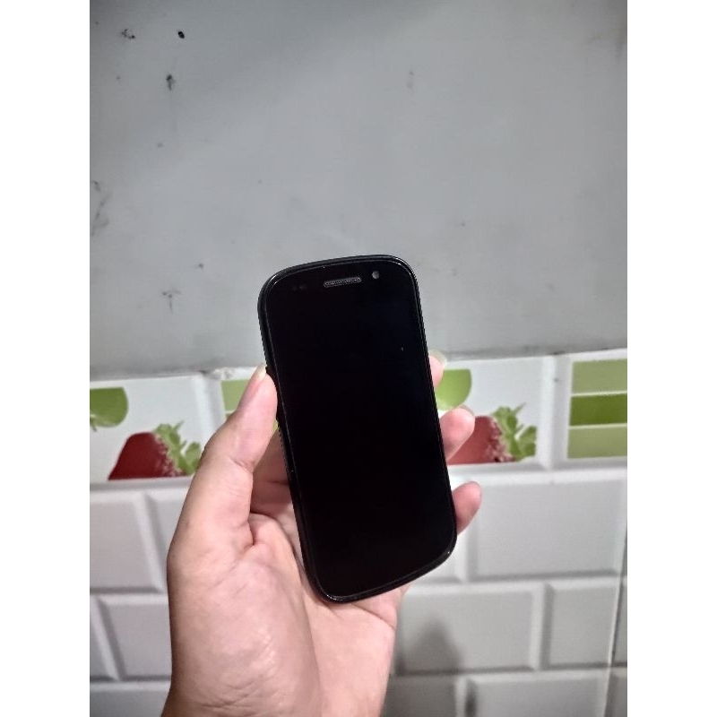 Xác điện thoại cũ cổ Samsung I9020t không pin, không rõ tình trạng, lấy linh kiện