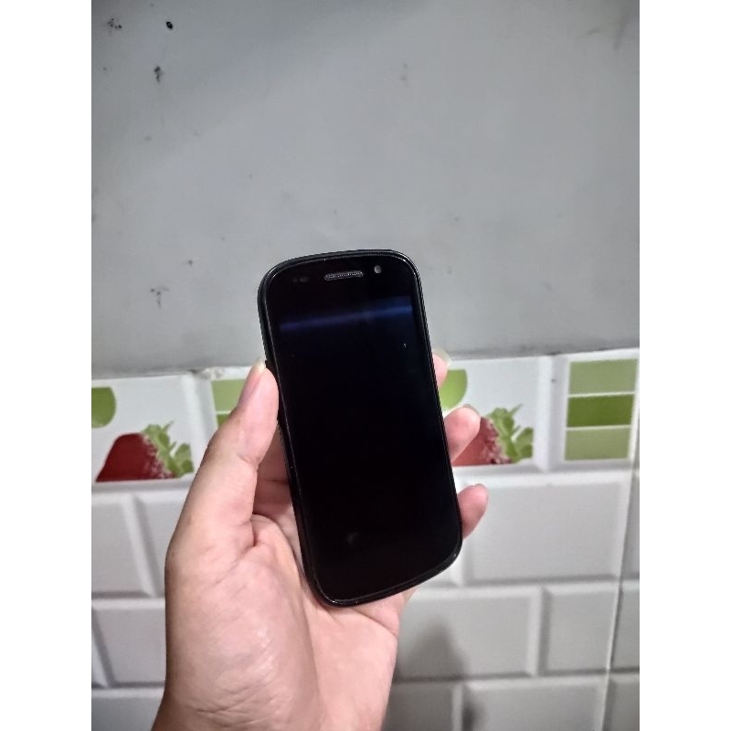 Xác điện thoại cũ cổ Samsung I9020t không pin, không rõ tình trạng, lấy linh kiện