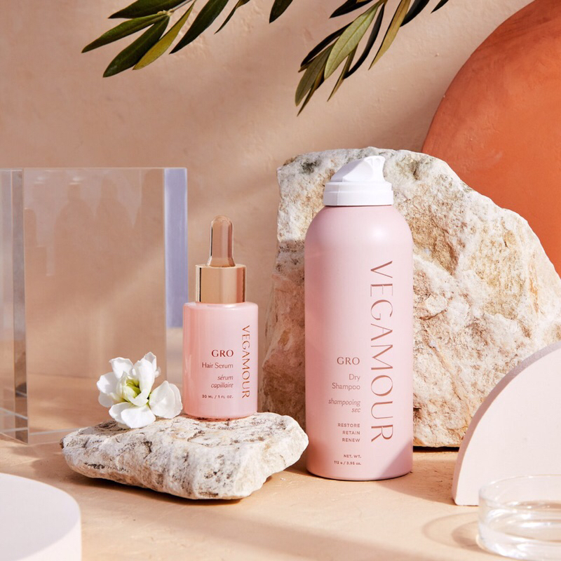 Dầu gội khô cao cấp Vegamour GRO Dry Shampoo 112 Gram
